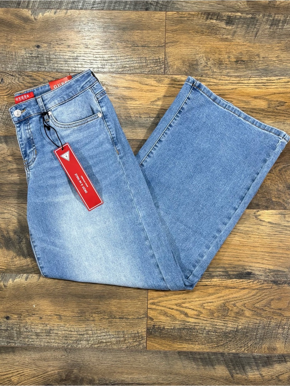 Guess jeans women's mid rise straight stretch denim